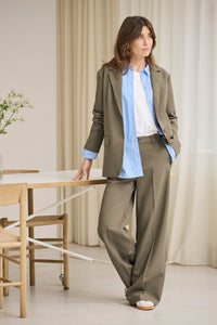 Ninnesa Pant